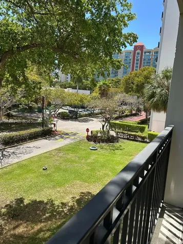 17021 N Bay Road Sunny Isles Beach FL 33160