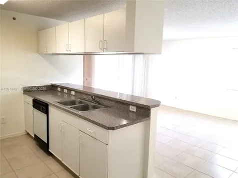 470 S Park Road Hollywood FL 33021