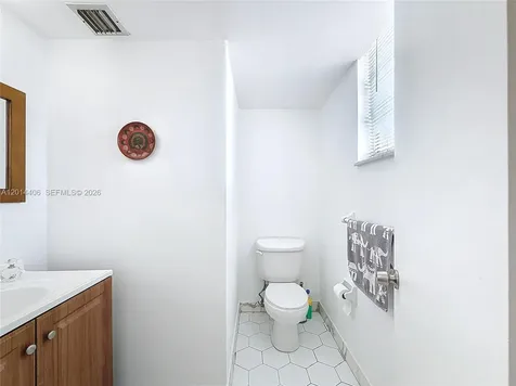 1401 NE Miami Gardens Drive Miami FL 33179