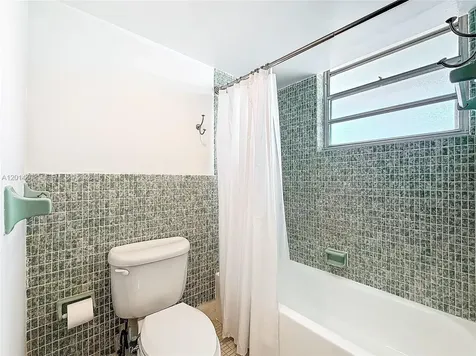 1401 NE Miami Gardens Drive Miami FL 33179