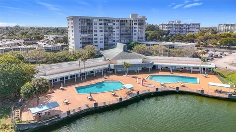1401 NE Miami Gardens Drive Miami FL 33179
