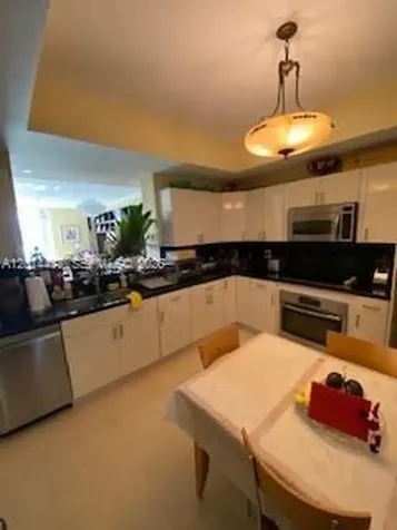 3300 NE 190th Street Aventura FL 33180