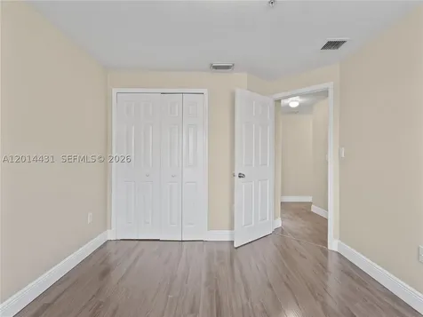 9 E 4th Street Hialeah FL 33010
