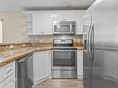 9 E 4th Street Hialeah FL 33010