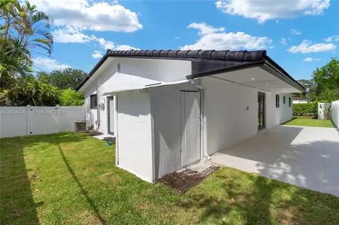10 NW 100th Street Miami Shores FL 33150