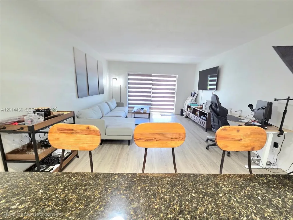 7477 SW 82nd Street Miami FL 33143