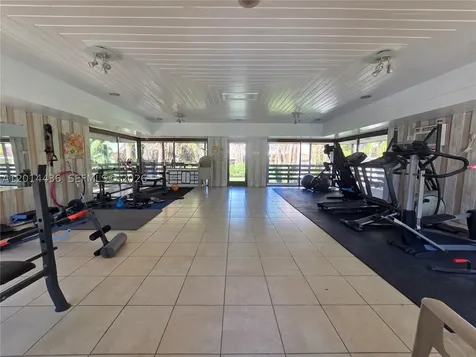 7477 SW 82nd Street Miami FL 33143