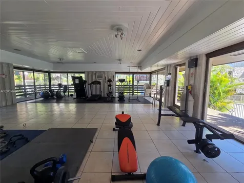 7477 SW 82nd Street Miami FL 33143