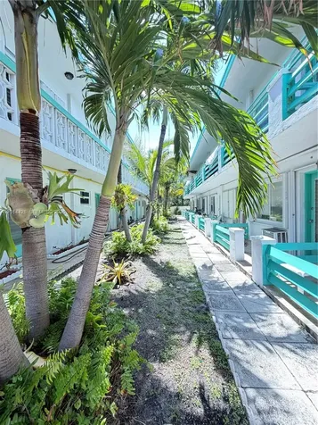 6490 Collins Avenue Miami Beach FL 33141