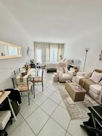6490 Collins Avenue Miami Beach FL 33141