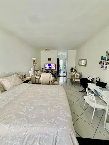 6490 Collins Avenue Miami Beach FL 33141