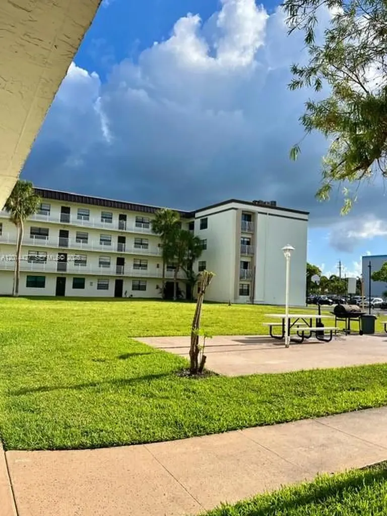 500 NE 2nd Street Dania Beach FL 33004