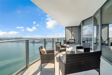24TH Street Street 700 NE Miami FL 33137