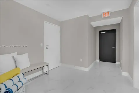 24TH Street Street 700 NE Miami FL 33137