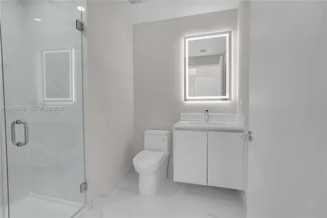 24TH Street Street 700 NE Miami FL 33137