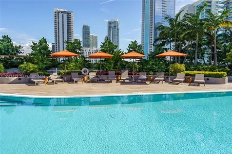 24TH Street Street 700 NE Miami FL 33137