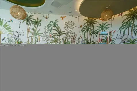 24TH Street Street 700 NE Miami FL 33137
