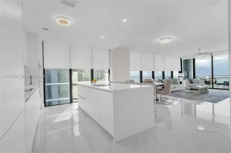 24TH Street Street 700 NE Miami FL 33137