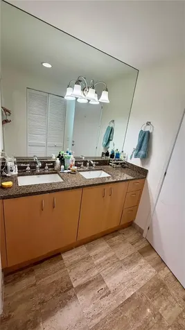 300 S Biscayne Boulevard Miami FL 33131
