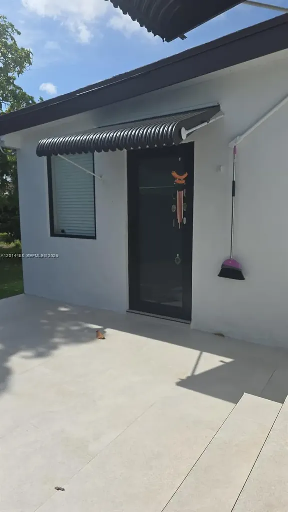 801 NW 35th Avenue Miami FL 33125
