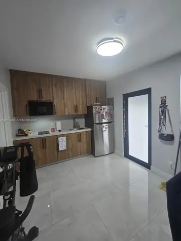 801 NW 35th Avenue Miami FL 33125