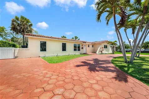 10315 SW 26th Terrace Miami FL 33165