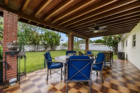 10315 SW 26th Terrace Miami FL 33165