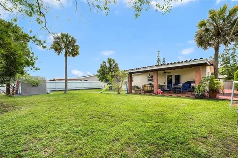 10315 SW 26th Terrace Miami FL 33165