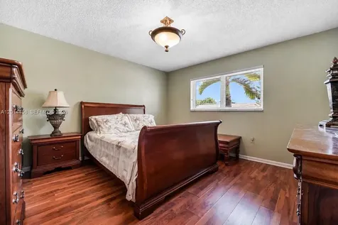 10315 SW 26th Terrace Miami FL 33165