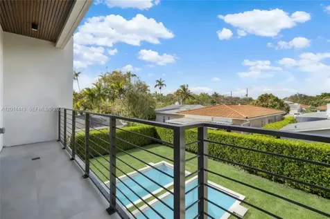 1501 SW 21st Street Miami FL 33145