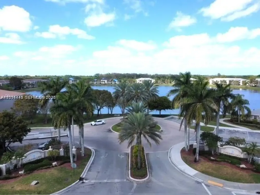 5025 Wiles Road Coconut Creek FL 33073