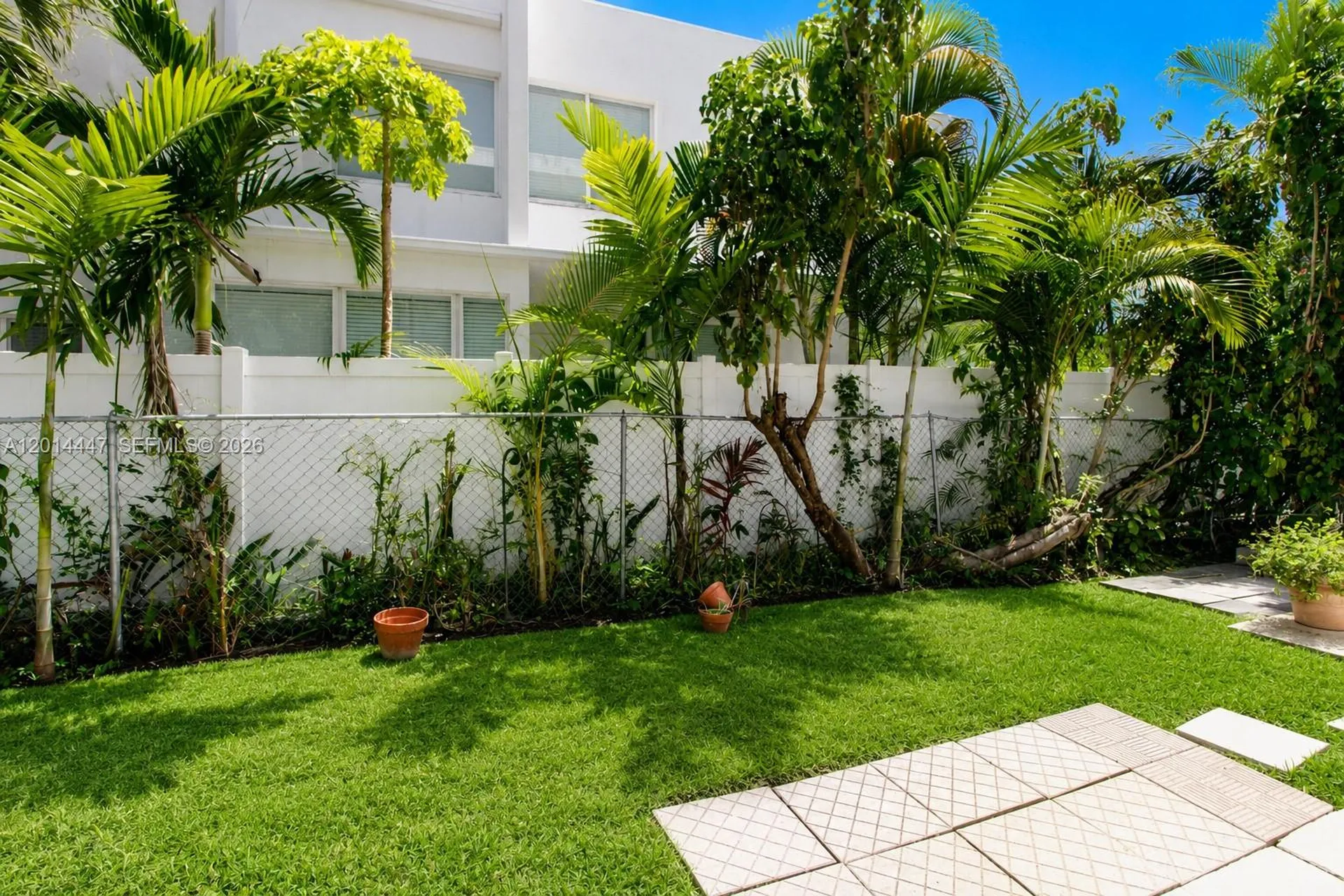 1900 NE 8th Court Fort Lauderdale FL 33304
