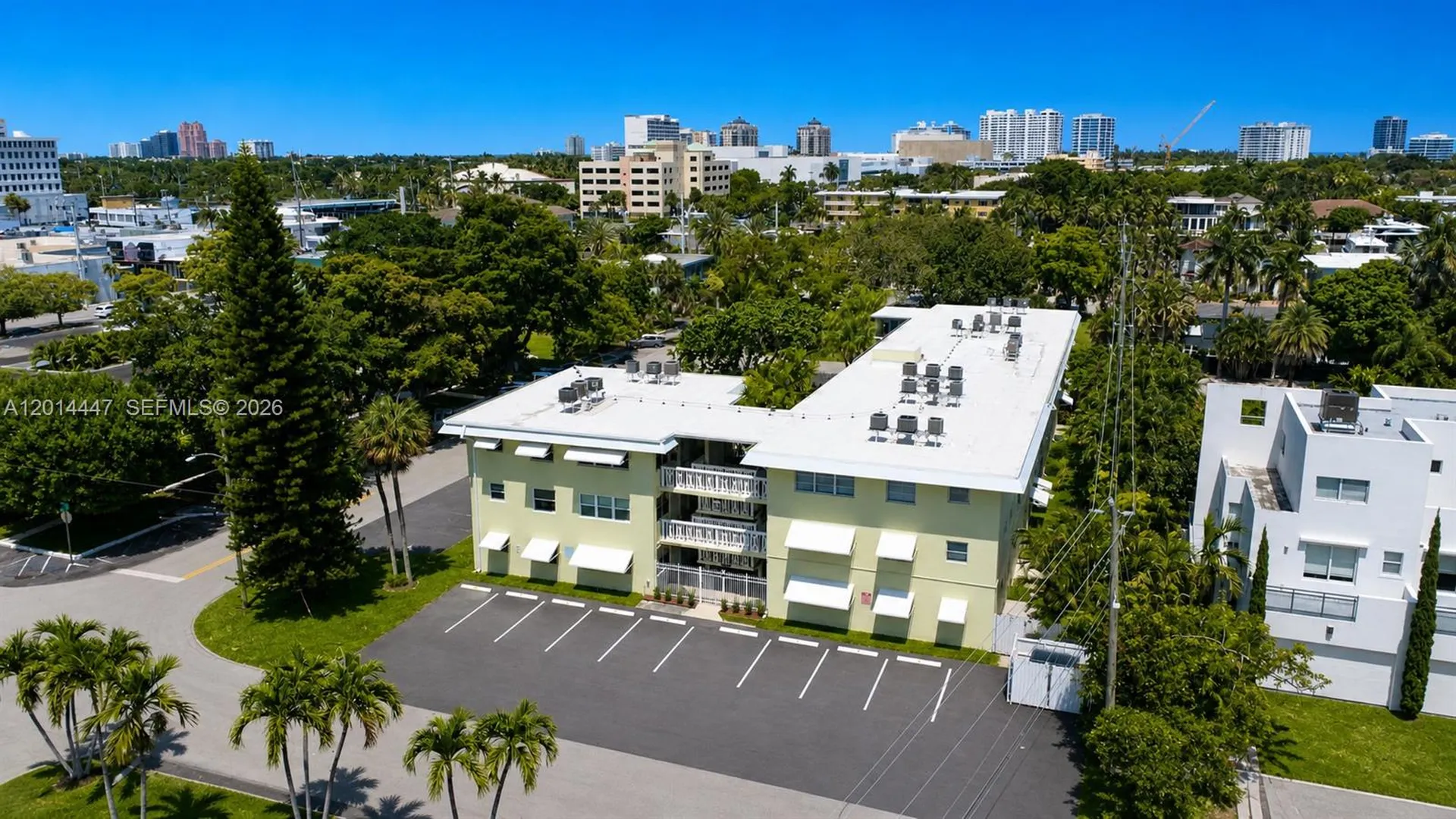 1900 NE 8th Court Fort Lauderdale FL 33304