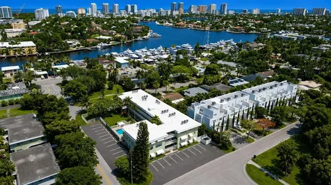 1900 NE 8th Court Fort Lauderdale FL 33304