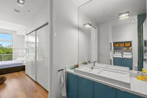 2001 Meridian Avenue Miami Beach FL 33139