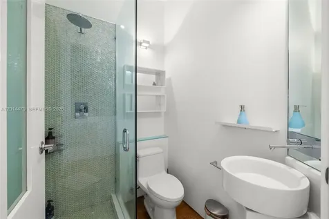 2001 Meridian Avenue Miami Beach FL 33139