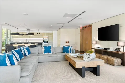 360 Ocean Drive Key Biscayne FL 33149