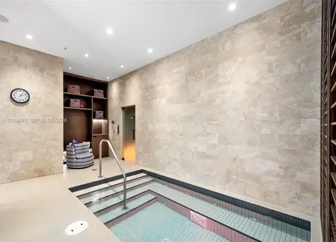 360 Ocean Drive Key Biscayne FL 33149