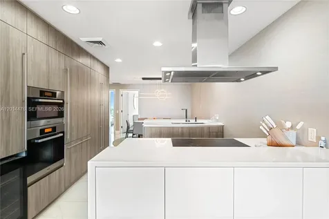 360 Ocean Drive Key Biscayne FL 33149