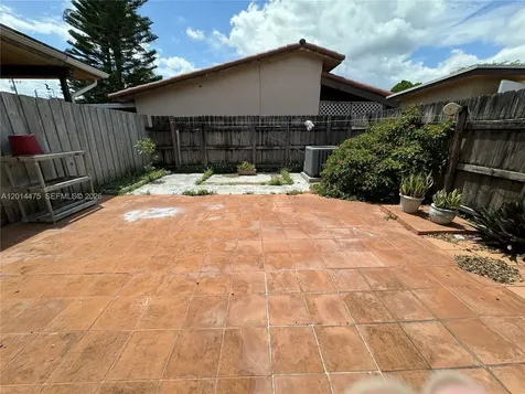 3817 SW 82nd Avenue Miami FL 33155