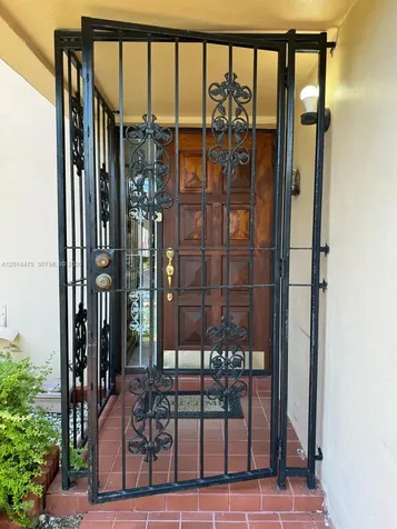 3817 SW 82nd Avenue Miami FL 33155