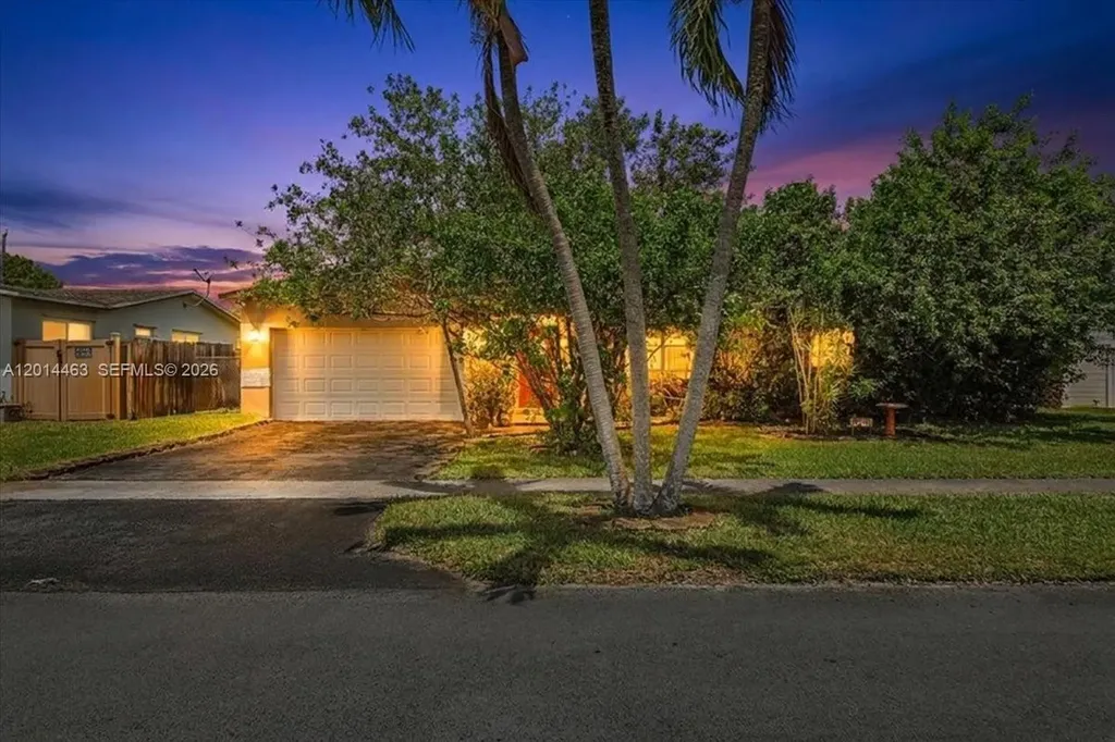 9261 SW 55th Street Cooper City FL 33328