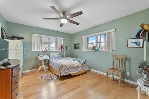 2638 E Gately Drive E West Palm Beach FL 33415