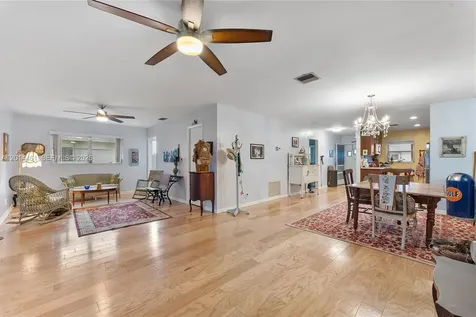 2638 E Gately Drive E West Palm Beach FL 33415
