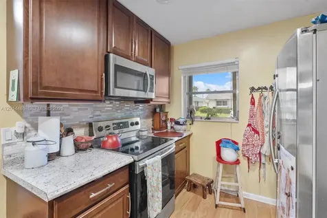 2638 E Gately Drive E West Palm Beach FL 33415