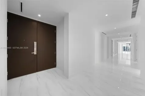 300 Biscayne Boulevard Way Miami FL 33131