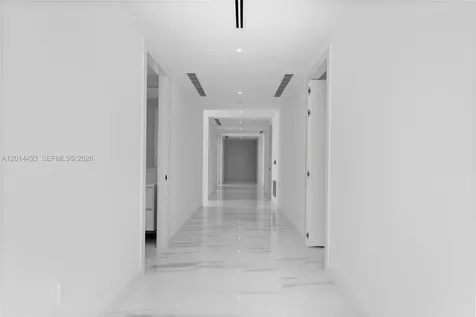 300 Biscayne Boulevard Way Miami FL 33131
