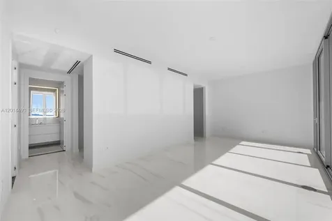 300 Biscayne Boulevard Way Miami FL 33131