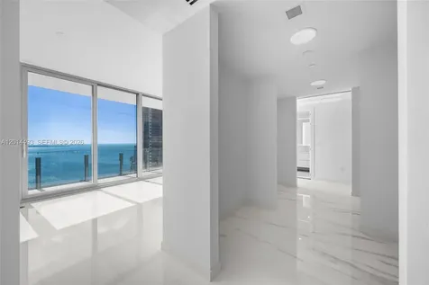 300 Biscayne Boulevard Way Miami FL 33131