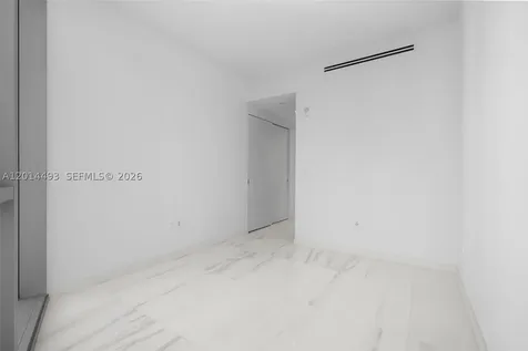 300 Biscayne Blvd Way Miami FL 33131